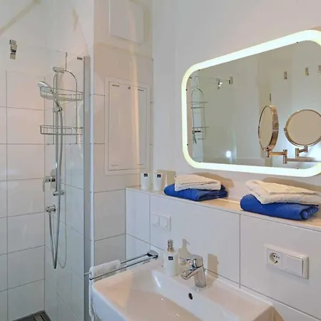 Residenz Bollwark 1 0 *